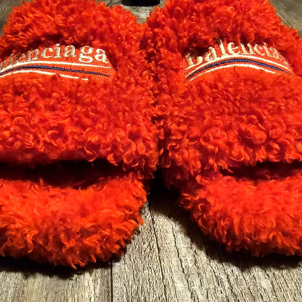 Balenciaga Red Slides - Picture 6 of 11